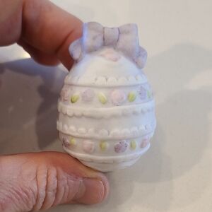 ENESCO Ceramic Decorative Egg with Pastel Accents